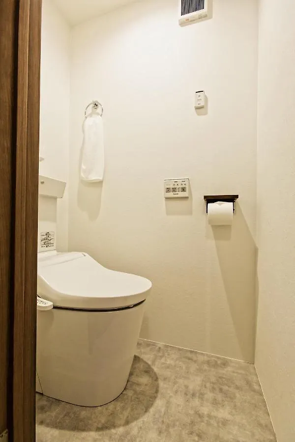Zebrahouse Tenroku Villa Osaka